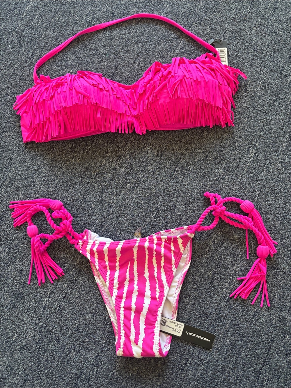 NWT Despi pink and white fringe set. Bandeau top with tie bottom. Size small